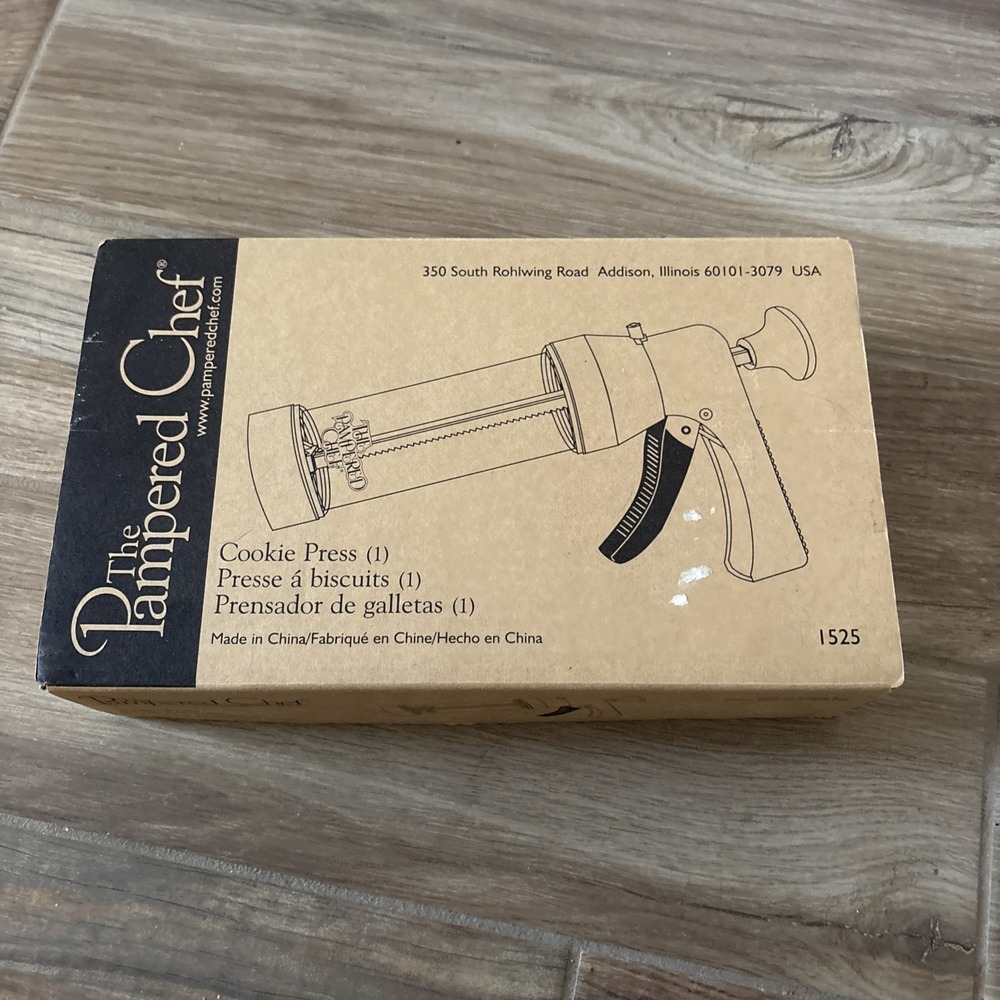 Pampered Chef Cookie Press- complete